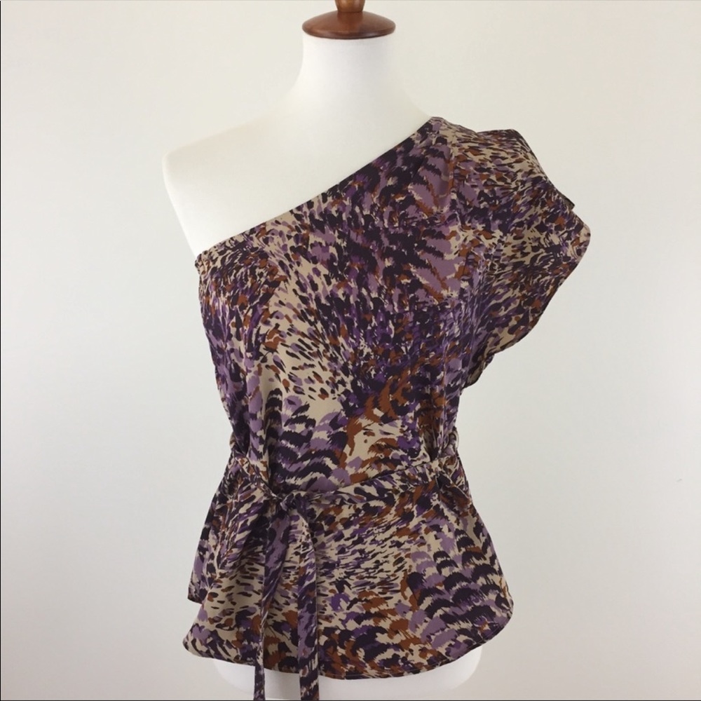 NWOT Banana Republic one shoulder belted blouse